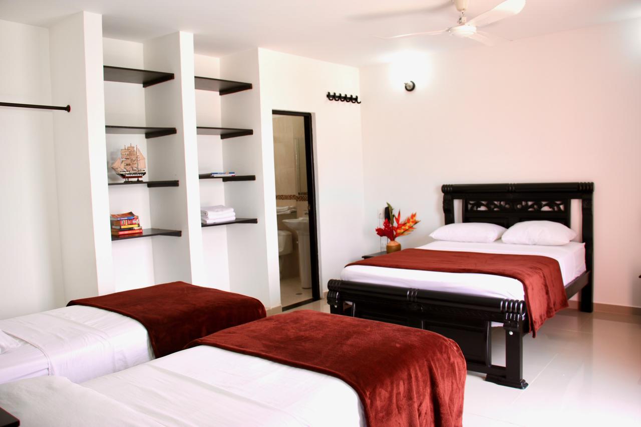 Hotel Calle Santodomingo 3*